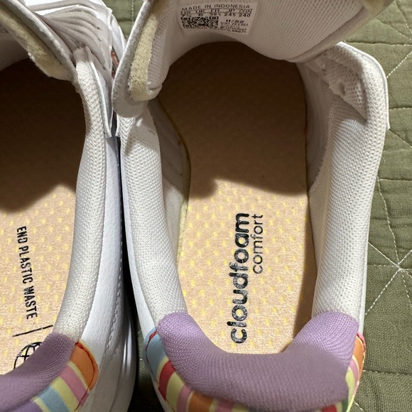 Adidas women’s Grand Court - Picture 6 of 8